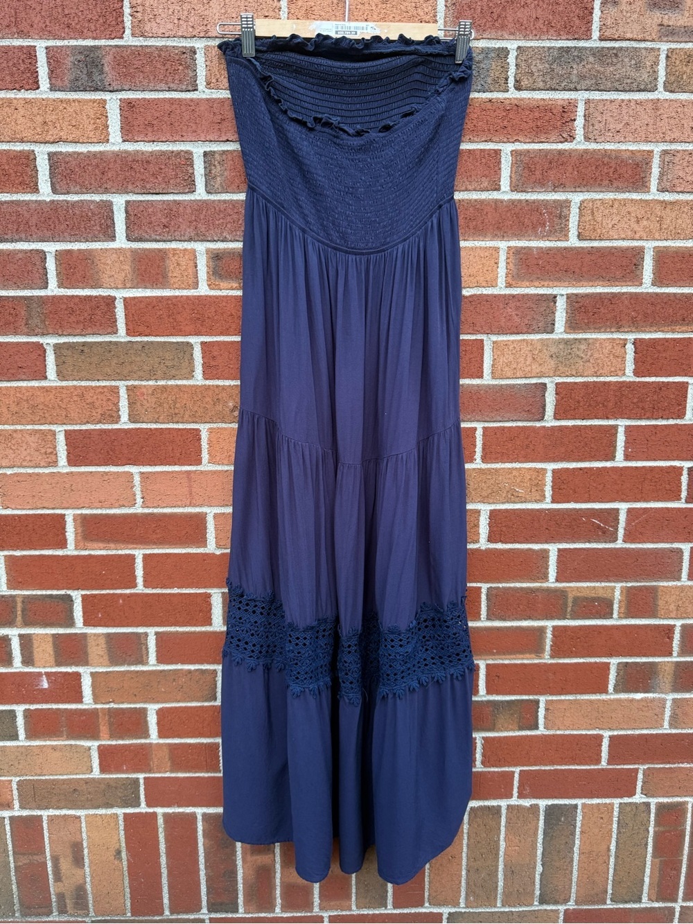 Cupshe Strapless Navy Blue Smocked Maxi Dress Boho Crochet Lace Trim Size M - Picture 5 of 5